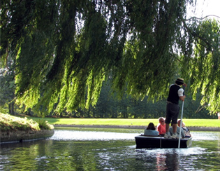 Punting on the famous and historical River Cam